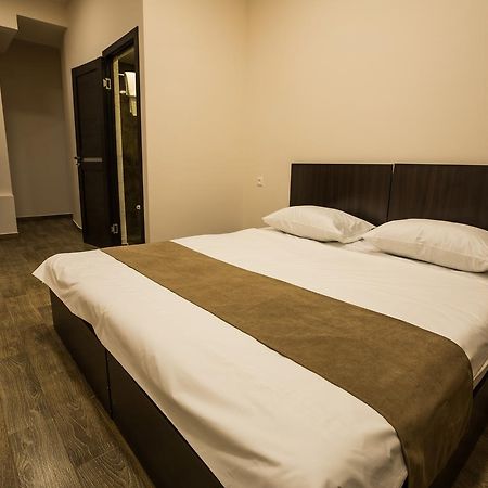 يريفان 5 Rooms Mini-Hotel & Tours المظهر الخارجي الصورة